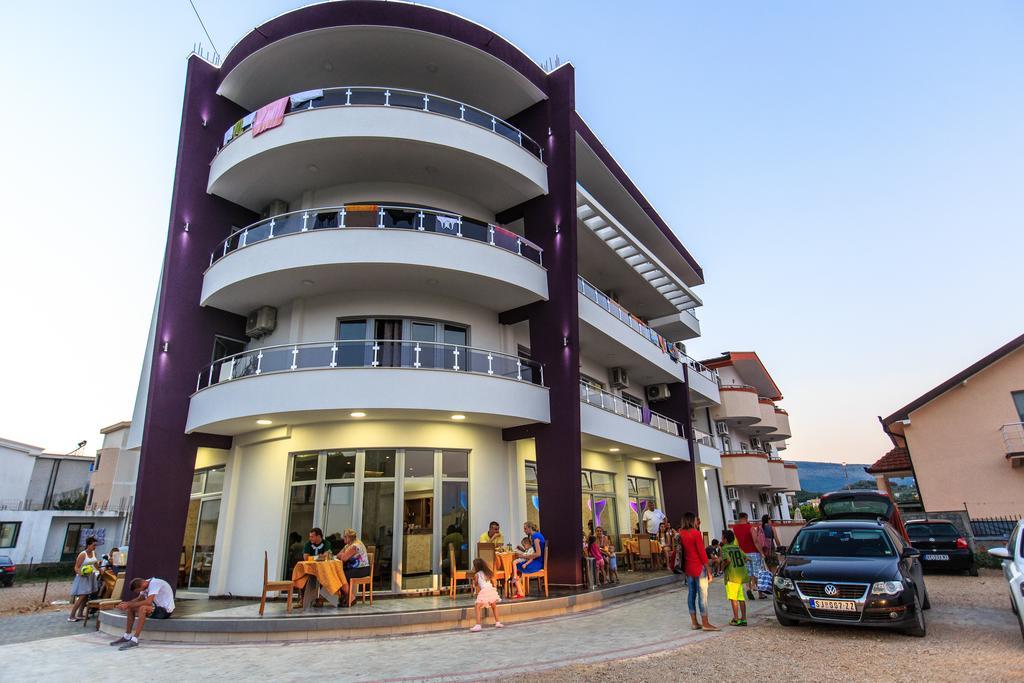 Hotel Edita Ulcinj Exterior foto