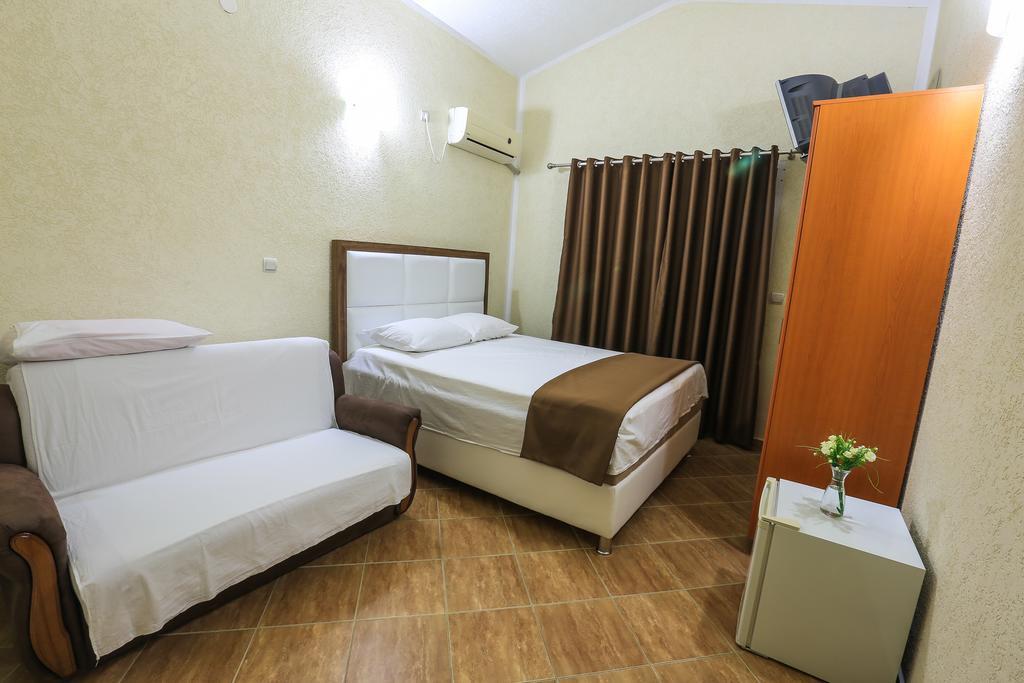 Hotel Edita Ulcinj Exterior foto